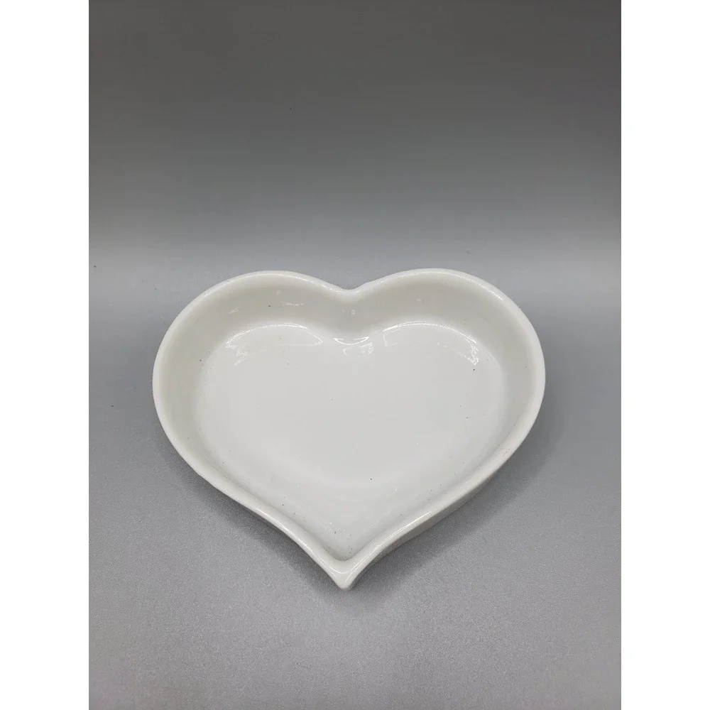 Vtg Holly Hobbie Heart Shaped Porcelain Trinket Box Love Is The Nicest Gift